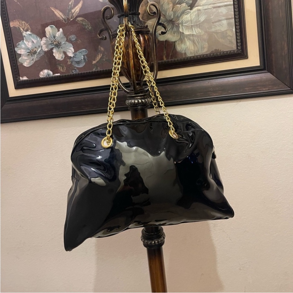 Elegant Nicki Minaj Black Patent Leather Bag with Gold Accents - Picture 8 of 15